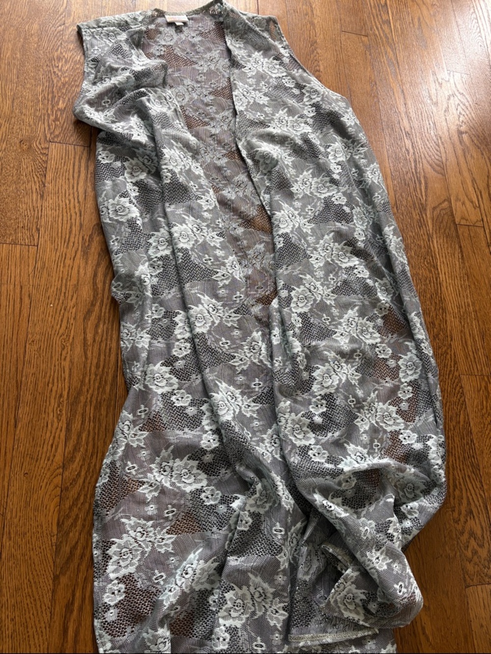 Sheer Lace Floral Joy Duster Vest in Light Gray